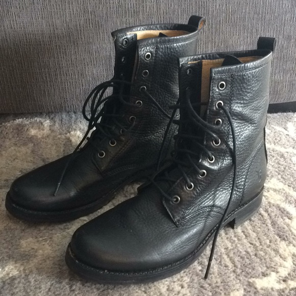 Frye Shoes - Gorgeous classic black Frye boots Size 9